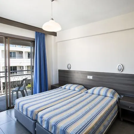 How To Rent Your Own Private Luxury Holiday In For Less Than Basic Hotel, 1328 Ayia Napa