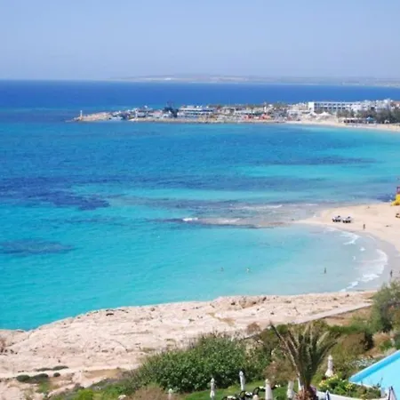 Villa How To Rent Your Own Private Luxury Holiday In For Less Than Basic Hotel, 1328