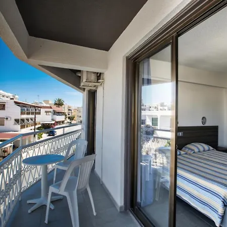 Villa How To Rent Your Own Private Luxury Holiday In For Less Than Basic Hotel, 1328 *