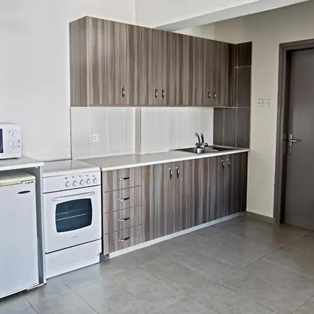 别墅 How To Rent Your Own Private Luxury Holiday In For Less Than Basic Hotel, 1328 *