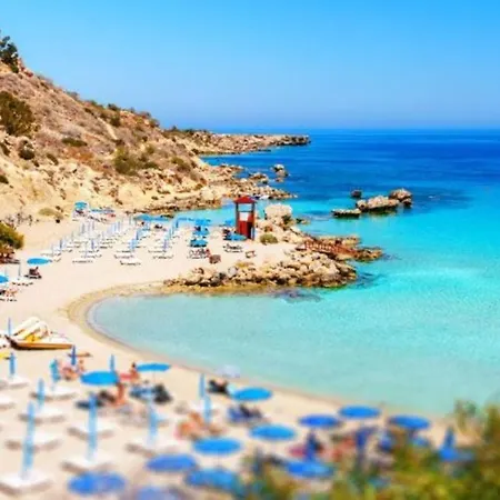 Villa How To Rent Your Own Private Luxury Holiday In For Less Than Basic Hotel, 1328 *