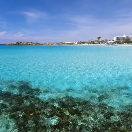 How To Rent Your Own Private Luxury Holiday In For Less Than Basic Hotel, 1328 *